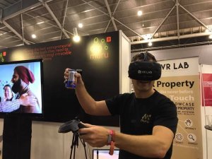 EiR, Craig Dixon tries out VR Labs at Echelon 2017